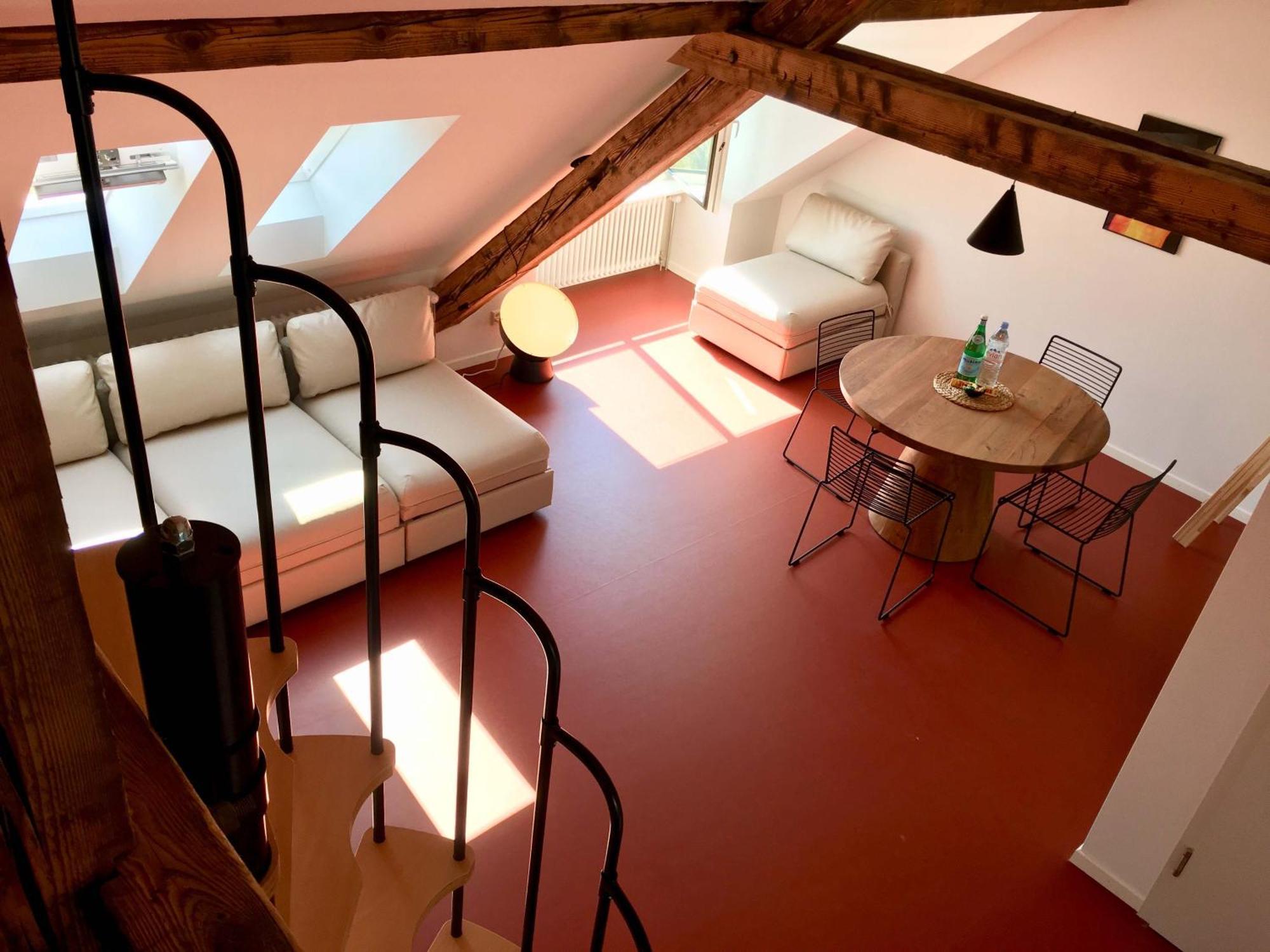 Viadukt Homestay Zurich Luaran gambar