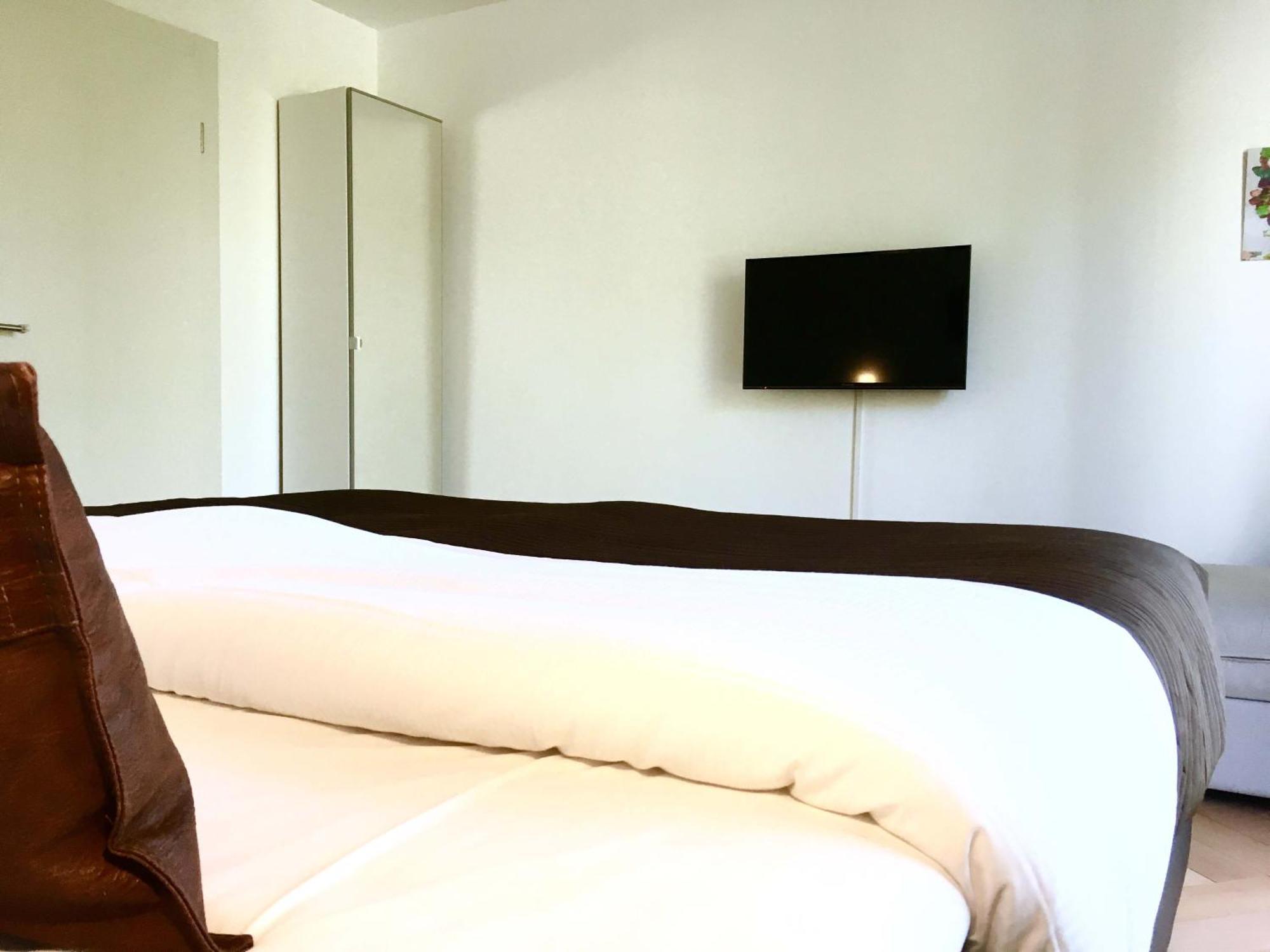 Viadukt Homestay Zurich Luaran gambar